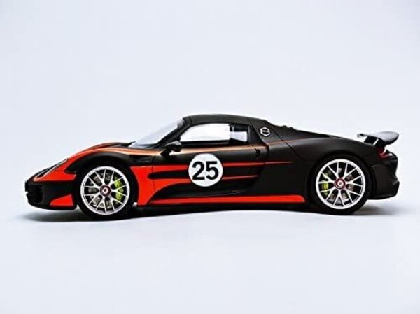 Porsche 918 Spyder Weissach #25 - 1:18 - Spark - HMKT