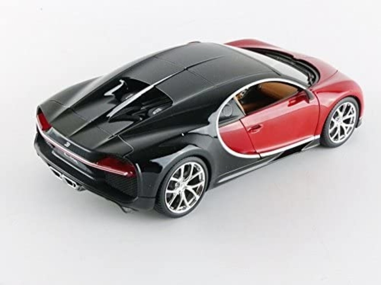 Bugatti Bugatti Chiron - 1:18 - Bburago Bugatti Bugatti Chiron - 1:18 - Bburago
