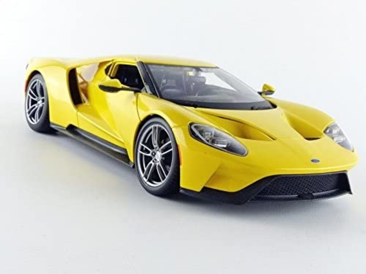 Ford Ford GT 2017 - 1:18 - Maisto