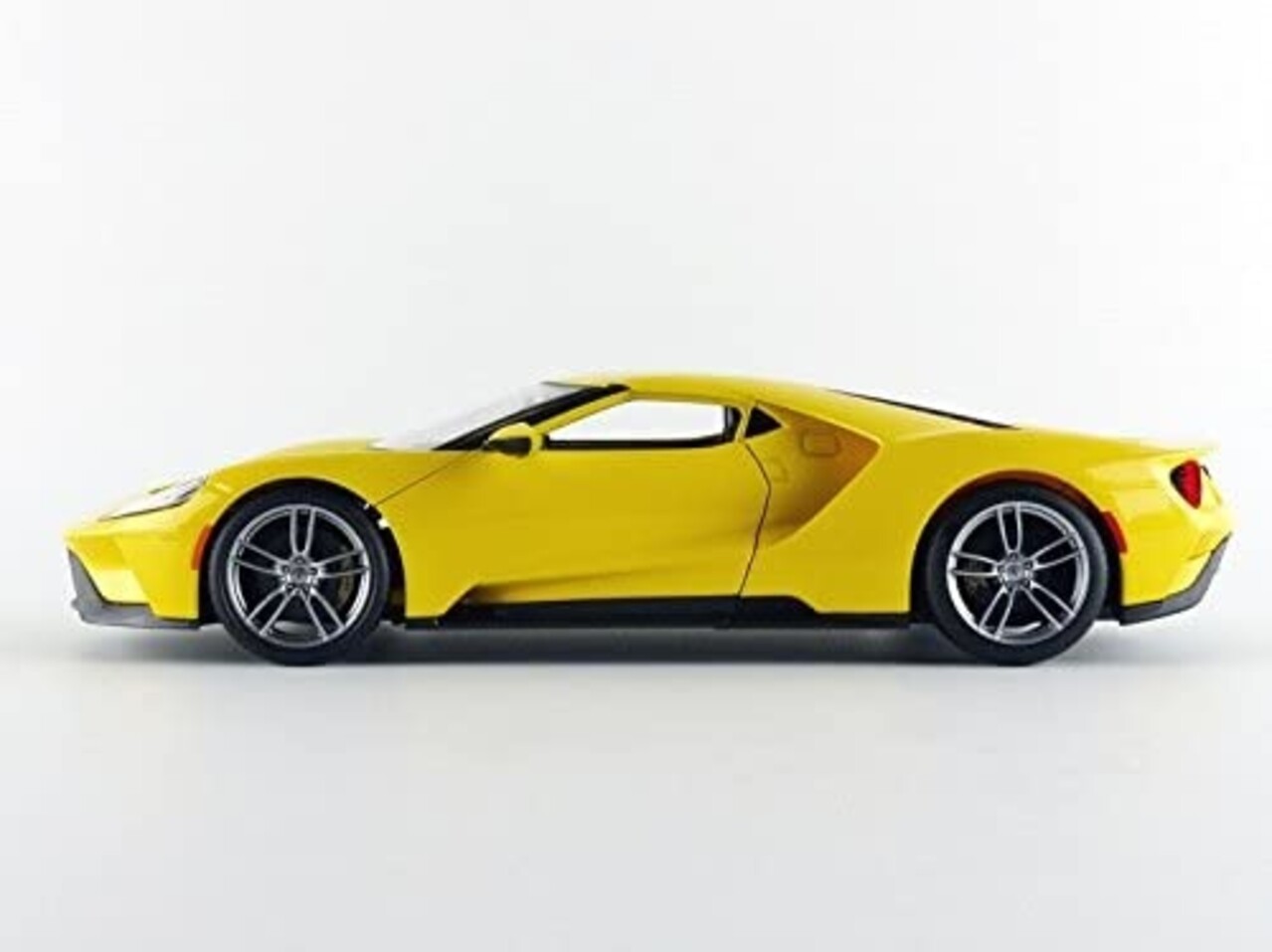 Ford Ford GT 2017 - 1:18 - Maisto
