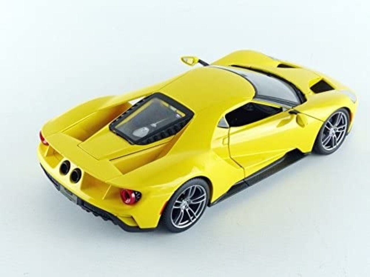Ford Ford GT 2017 - 1:18 - Maisto