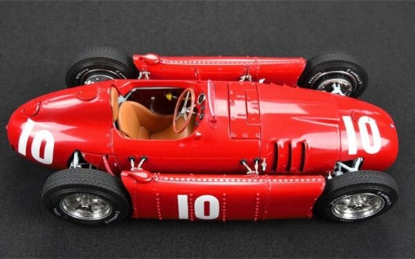 Formule 1 Lancia D50 #10 2nd GP de Pau (France) 1955 - 1:18 - CMC Formule 1 Lancia D50 #10 2nd GP de Pau (France) 1955 - 1:18 - CMC