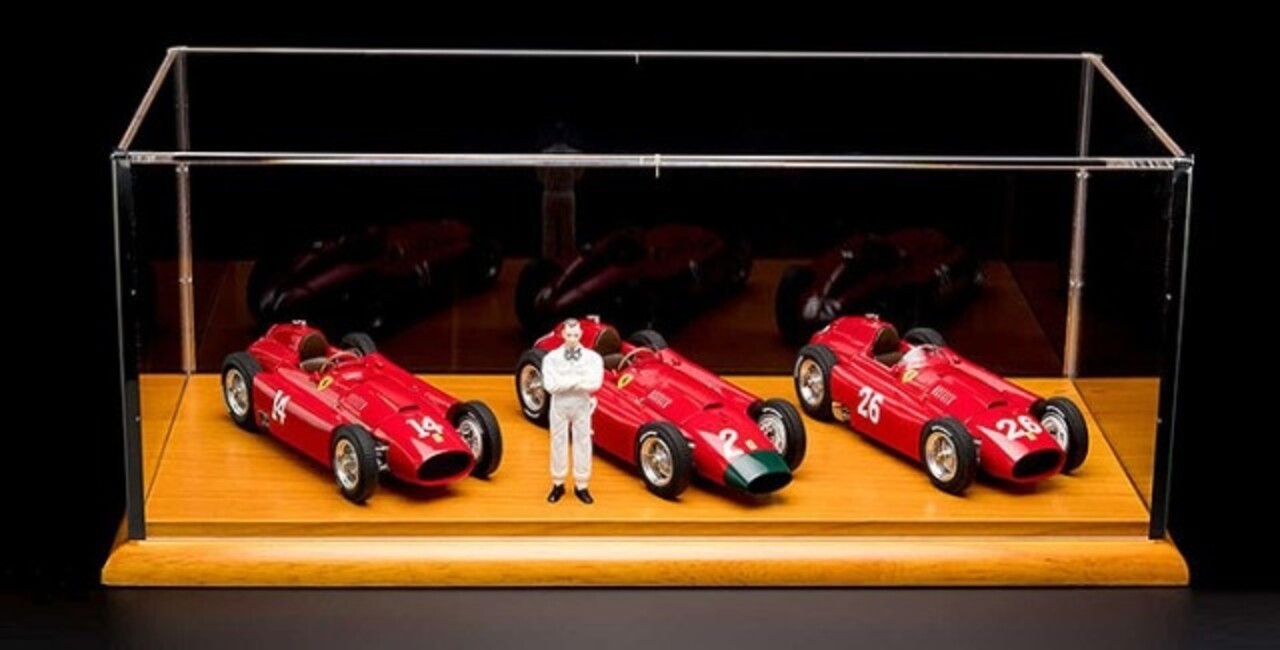 Formule 1 Ferrari  (Set) Ferrari D50 Short Nose #14 GP France 1956 + Ferrari  D50 Long Nose #2 GP Germany 1956 + Ferrari D50 Short Nose #26 GP Italy 1956 + Figure - 1:18 - CMC