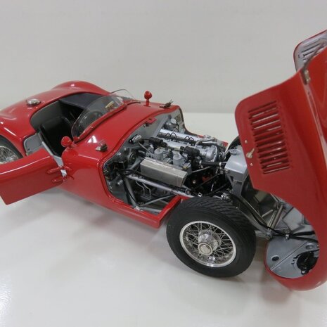 Jaguar Jaguar C-Type Spider Street Version 1953 - 1:18 - CMC