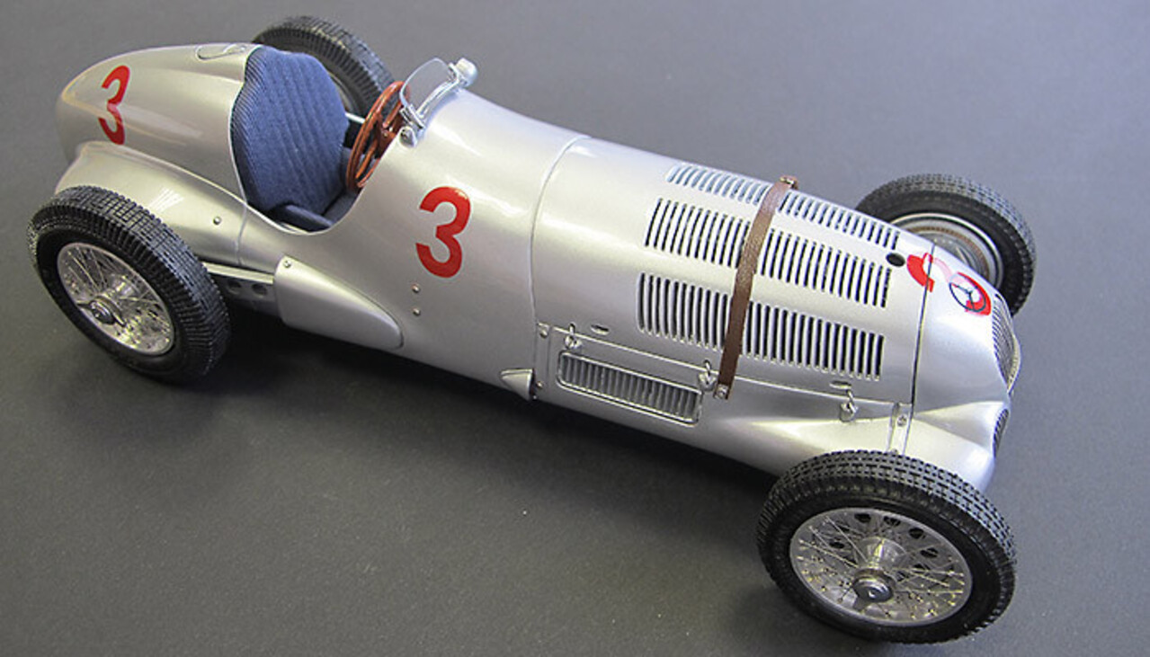 Formule 1 Mercedes-Benz (W125) #3 GP Great Britain Donington 1937 - 1:18 - CMC