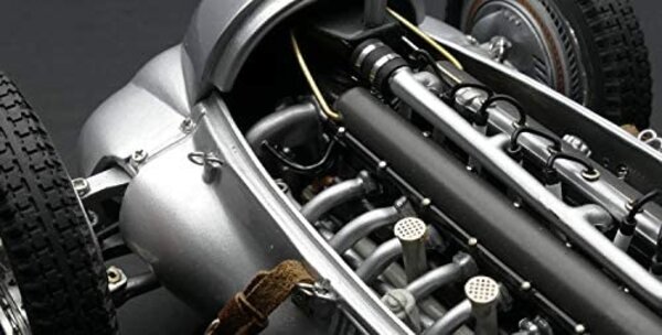 Formule 1 Mercedes-Benz (W125) #3 GP Great Britain Donington 1937 - 1:18 - CMC