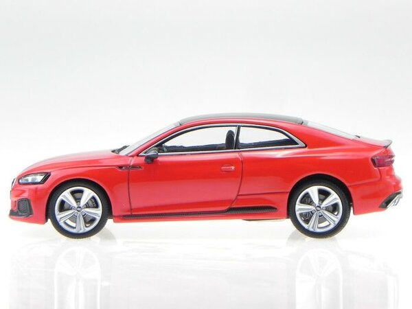 Audi Audi RS 5 Coupé - 1:43 - Spark Audi Audi RS 5 Coupé - 1:43 - Spark