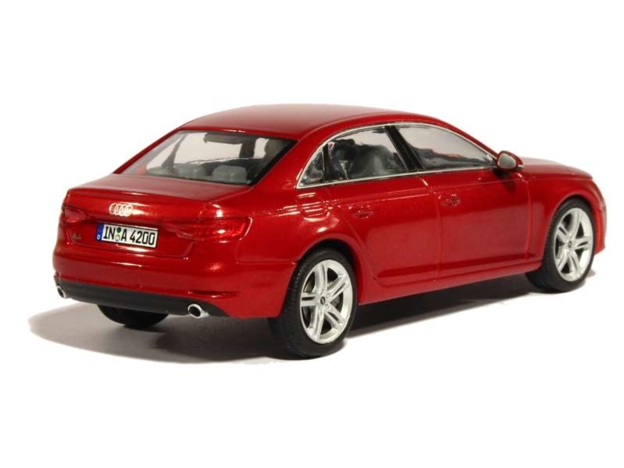 Audi Audi A4 - 1:43 - Spark Audi Audi A4 - 1:43 - Spark