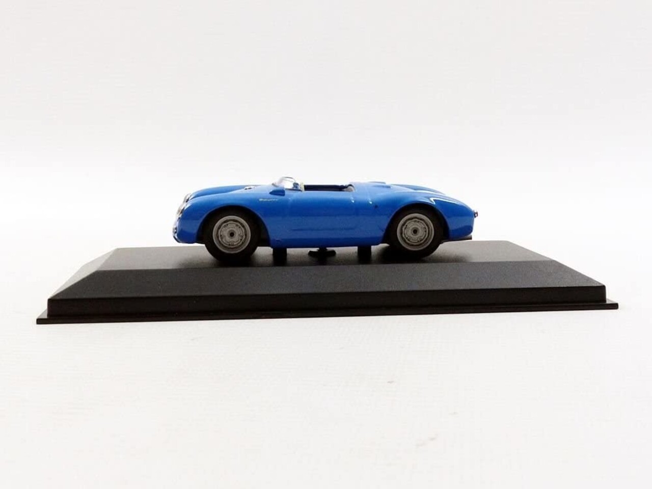 Porsche Porsche 550 Spyder 1955 - 1:43 - MaXichamps
