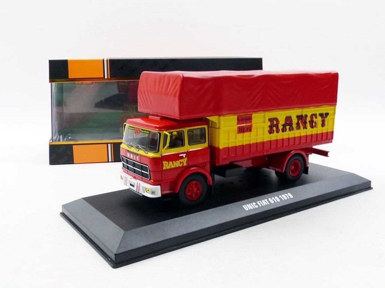 Unic Unic Fiat 619 'Cirque Rancy' 1979 - 1:43 - IXO Models