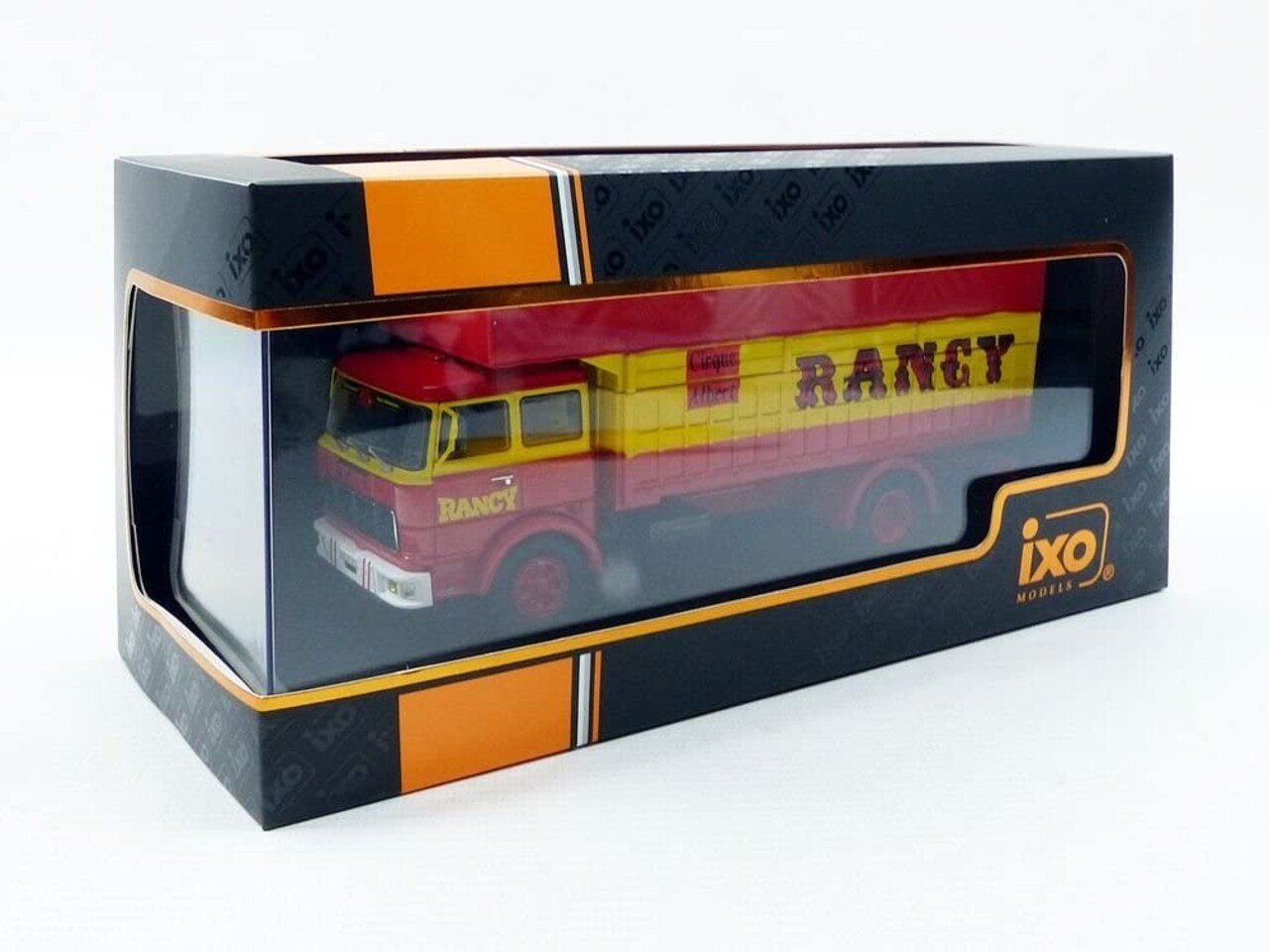 Unic Unic Fiat 619 'Cirque Rancy' 1979 - 1:43 - IXO Models