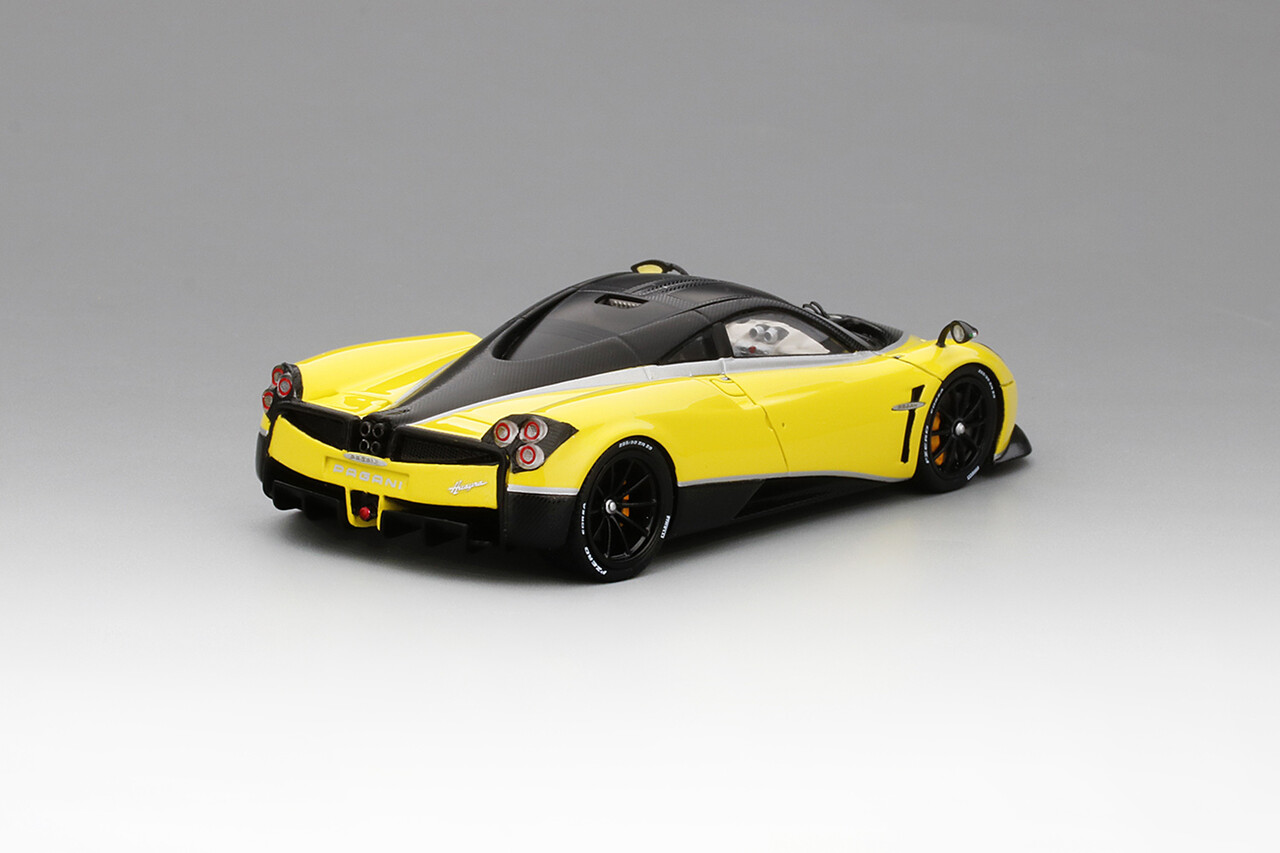 Pagani Pagani Huayra Pacchetto Tempesta  2016 Giallo Ginevra - 1:43 - TrueScale Miniatures Pagani Pagani Huayra Pacchetto Tempesta  2016 Giallo Ginevra - 1:43 - TrueScale Miniatures