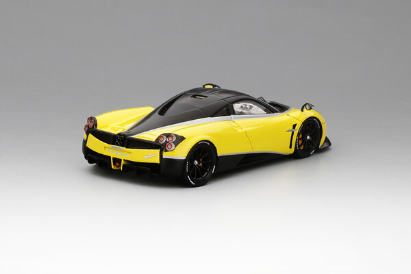 Pagani Pagani Huayra Pacchetto Tempesta  2016 Giallo Ginevra - 1:43 - TrueScale Miniatures Pagani Pagani Huayra Pacchetto Tempesta  2016 Giallo Ginevra - 1:43 - TrueScale Miniatures