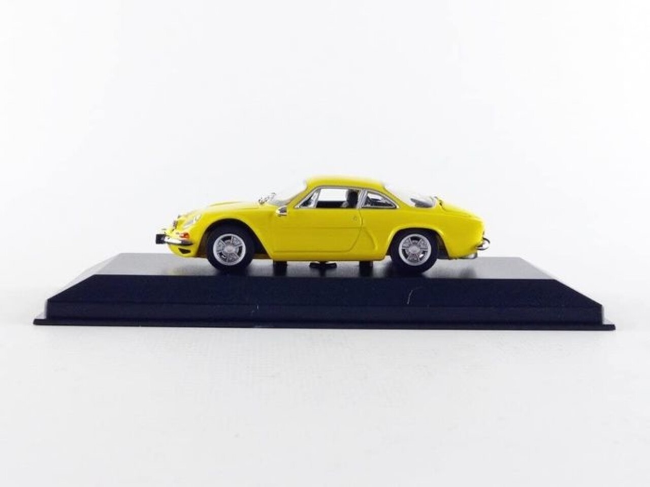 Renault Renault Alpine A110 1971 - 1:43 - MaXichamps