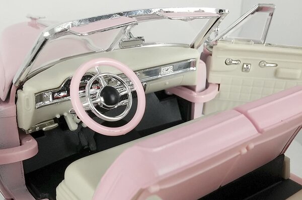 Cadillac Cadillac Coupe de Ville 1949 - 1:18 - Road Signature Cadillac Cadillac Coupe de Ville 1949 - 1:18 - Road Signature