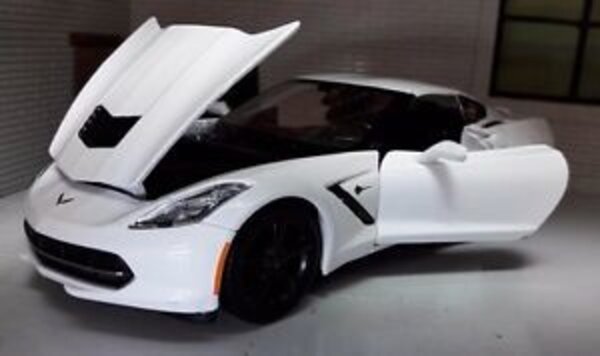 Chevrolet Chevrolet Corvette Stingray (C7) 2014 - 1:24 - Maisto Chevrolet Chevrolet Corvette Stingray (C7) 2014 - 1:24 - Maisto
