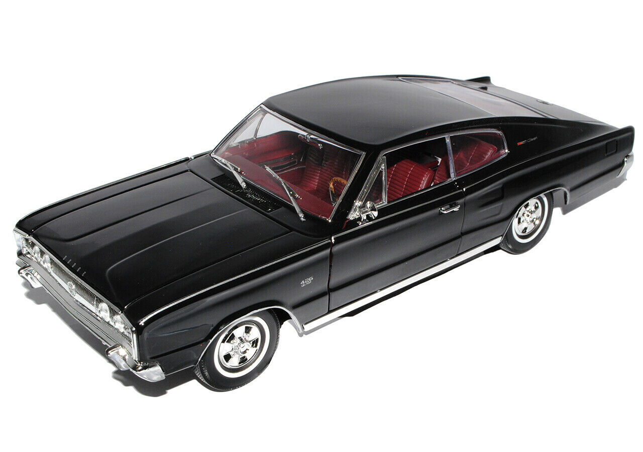 Dodge Dodge Charger 1966 - 1:18 - Road Signature Dodge Dodge Charger 1966 - 1:18 - Road Signature