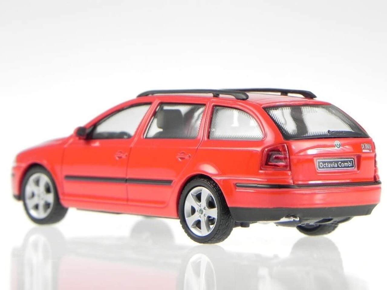 Skoda Skoda Octavia Combi 2004 - 1:43 - Abrex