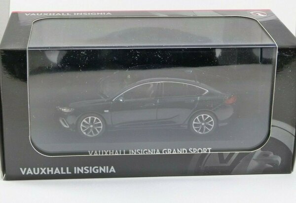 Vauxhall Vauxhall Insignia Grand Sport - 1:43 - iScale Vauxhall Vauxhall Insignia Grand Sport - 1:43 - iScale