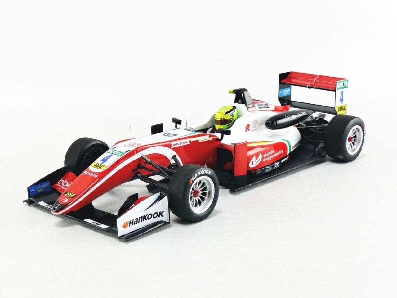 Dallara Mercedes F317 Prema Theodore Racing #4 F3 European Champion 2018 - 1:18 - Minichamps Dallara Mercedes F317 Prema Theodore Racing #4 F3 European Champion 2018 - 1:18 - Minichamps