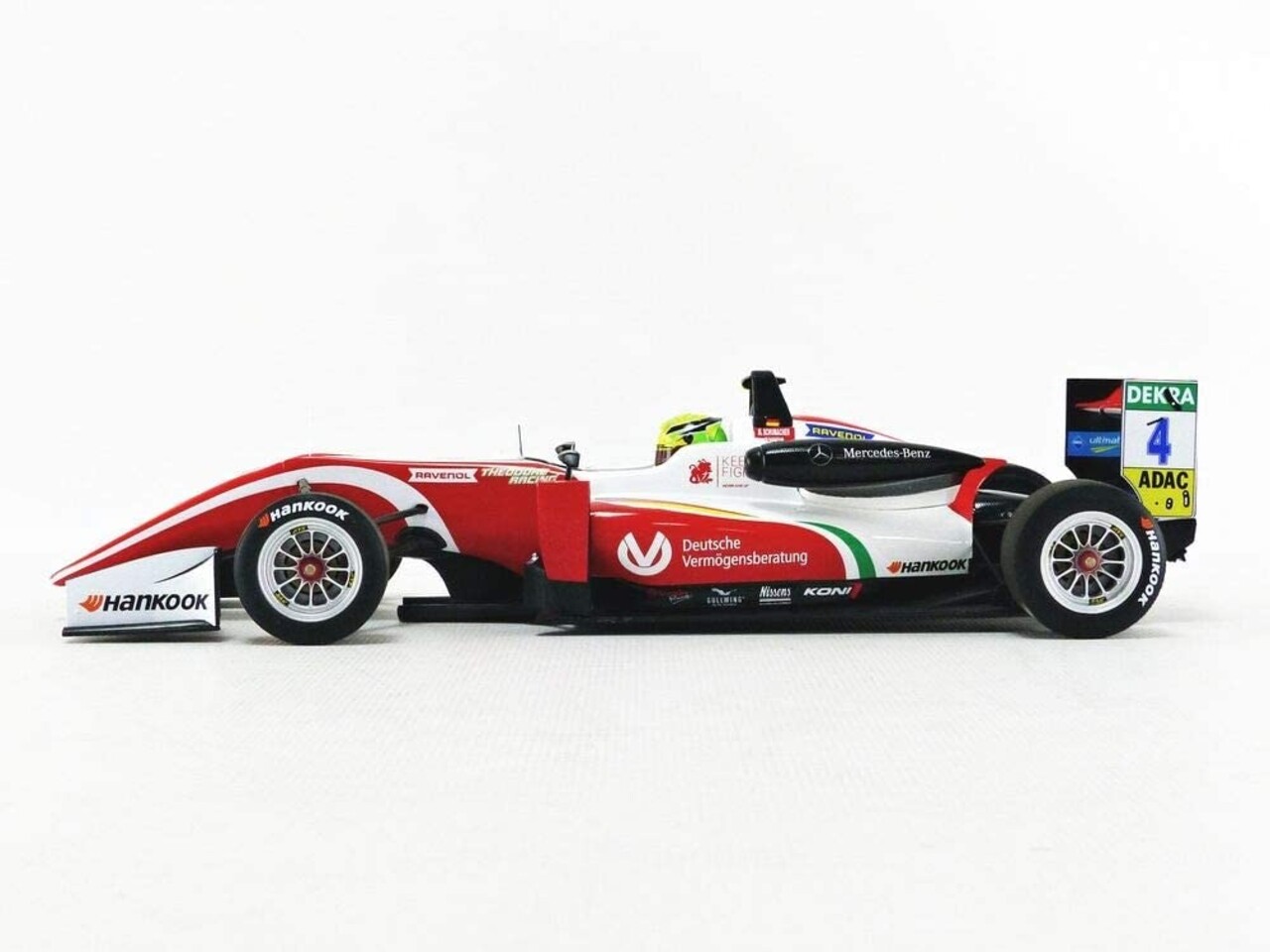 Dallara Mercedes F317 Prema Theodore Racing #4 F3 European Champion 2018 - 1:18 - Minichamps Dallara Mercedes F317 Prema Theodore Racing #4 F3 European Champion 2018 - 1:18 - Minichamps