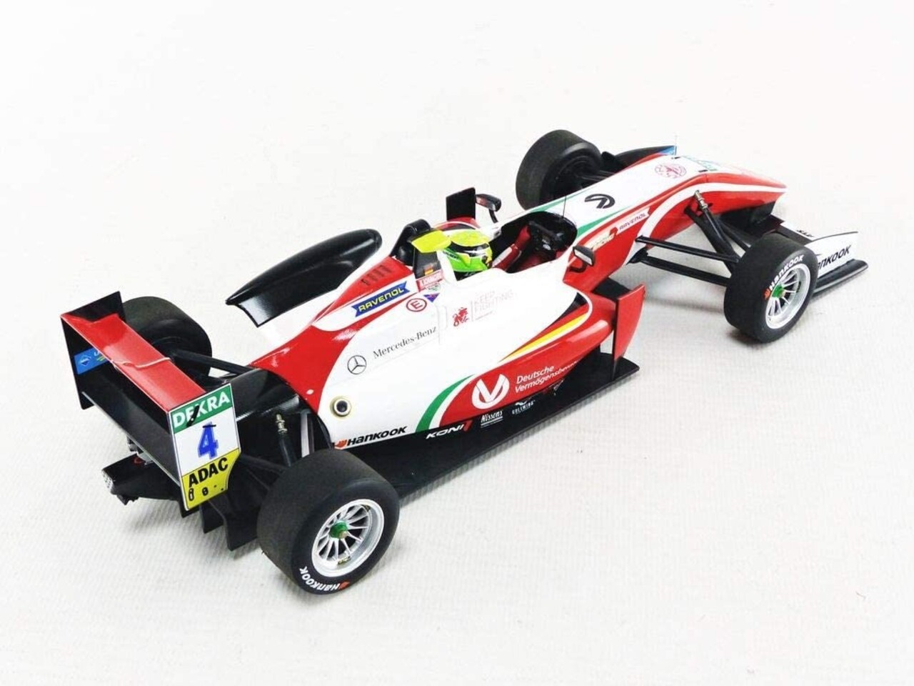 Dallara Mercedes F317 Prema Theodore Racing #4 F3 European Champion 2018 - 1:18 - Minichamps Dallara Mercedes F317 Prema Theodore Racing #4 F3 European Champion 2018 - 1:18 - Minichamps