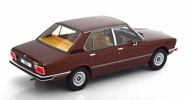 BMW BMW 520 (E12 5-Series) 1974 - 1:18 - Modelcar Group BMW BMW 520 (E12 5-Series) 1974 - 1:18 - Modelcar Group