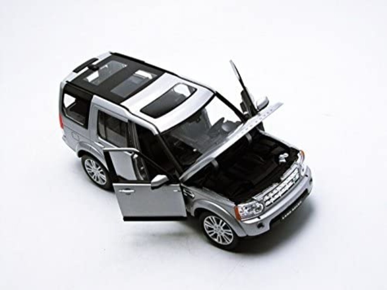 Land Rover Land Rover Discovery 2010 - 1:24 - Welly Land Rover Land Rover Discovery 2010 - 1:24 - Welly