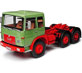 MAN MAN F7 16.304 Tractor 1972 - 1:18 - Road Kings MAN MAN F7 16.304 Tractor 1972 - 1:18 - Road Kings