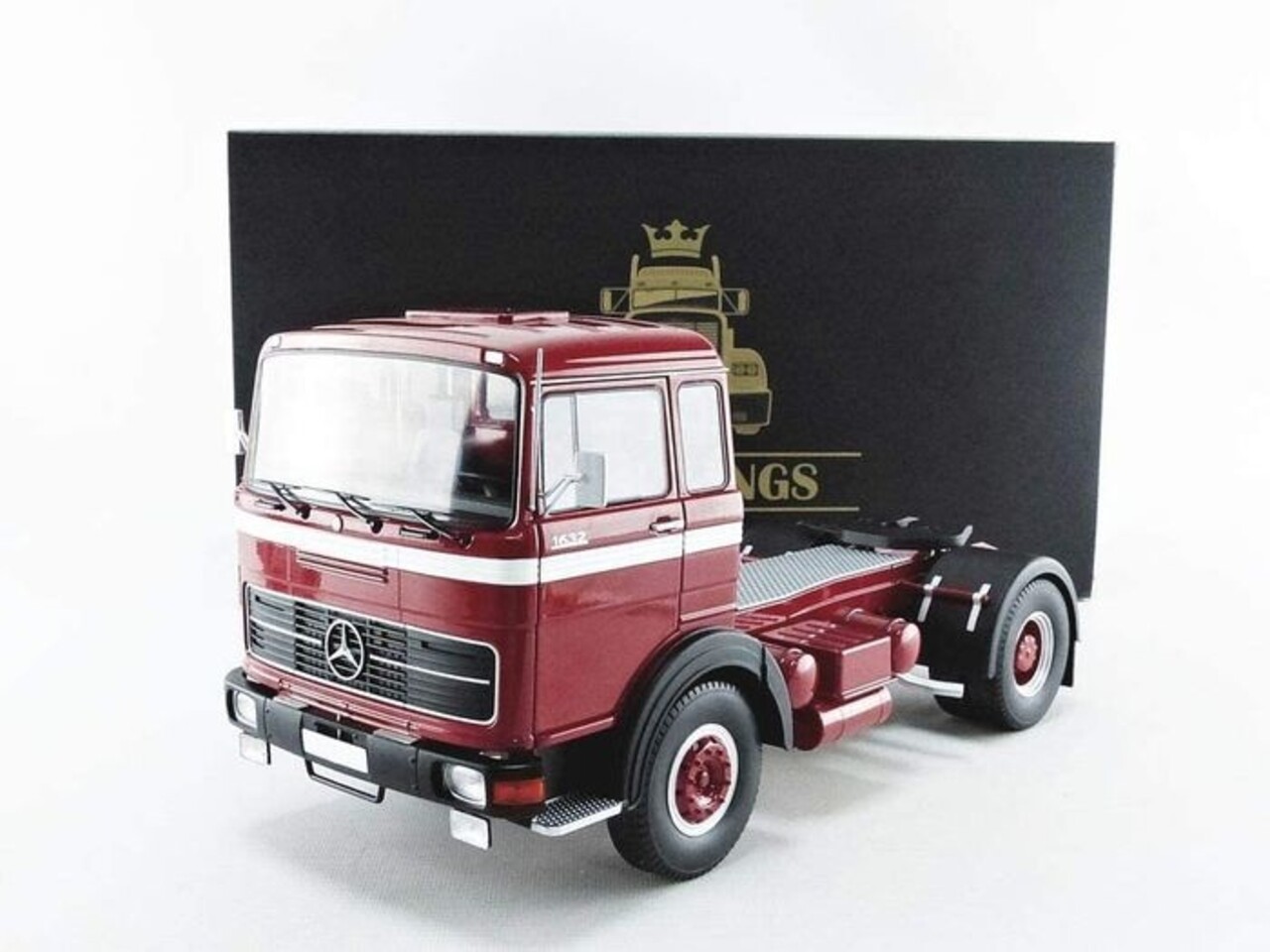 Mercedes-Benz Mercedes-Benz LPS 1632 1969 - 1:18 - Road Kings Mercedes-Benz Mercedes-Benz LPS 1632 1969 - 1:18 - Road Kings