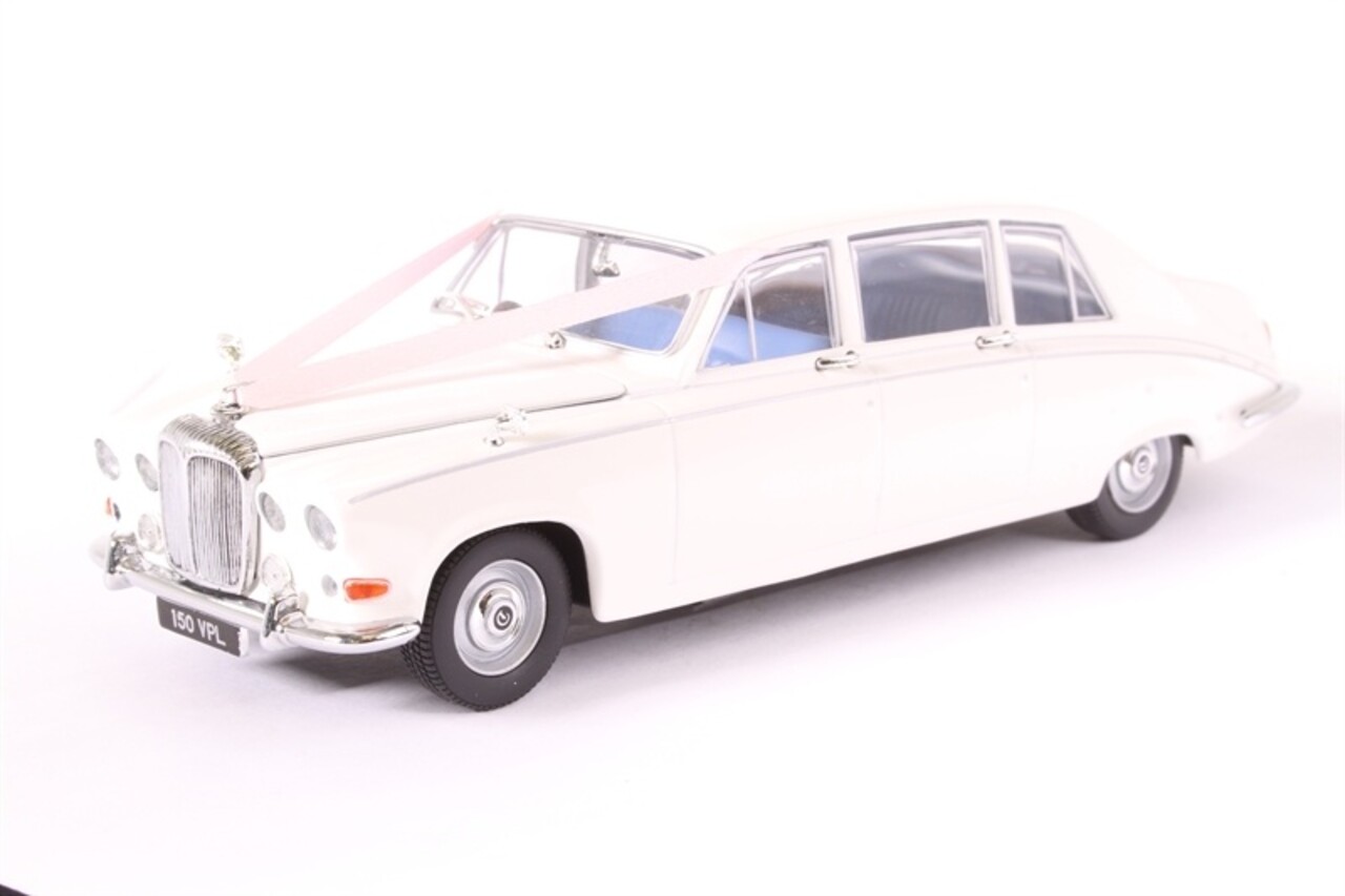 Daimler Daimler DS420 Wedding Car - 1:43 - Oxford Daimler Daimler DS420 Wedding Car - 1:43 - Oxford