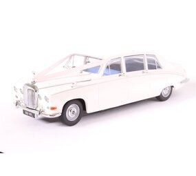 Daimler Daimler DS420 Wedding Car - 1:43 - Oxford Daimler Daimler DS420 Wedding Car - 1:43 - Oxford