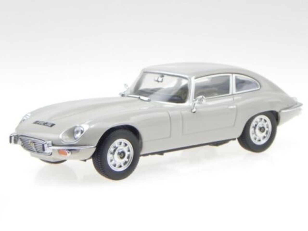 Jaguar Jaguar V12 E Type Coupe - 1:43 - Oxford Jaguar Jaguar V12 E Type Coupe - 1:43 - Oxford