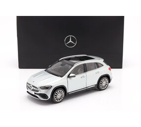 Mercedes-Benz Mercedes-Benz GLA - 1:18 - Z Models Mercedes-Benz Mercedes-Benz GLA - 1:18 - Z Models