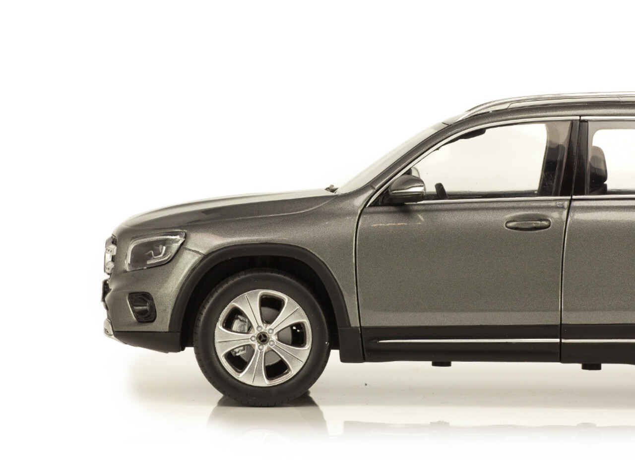 Mercedes-Benz Mercedes-Benz GLB - 1:18 - Z Models