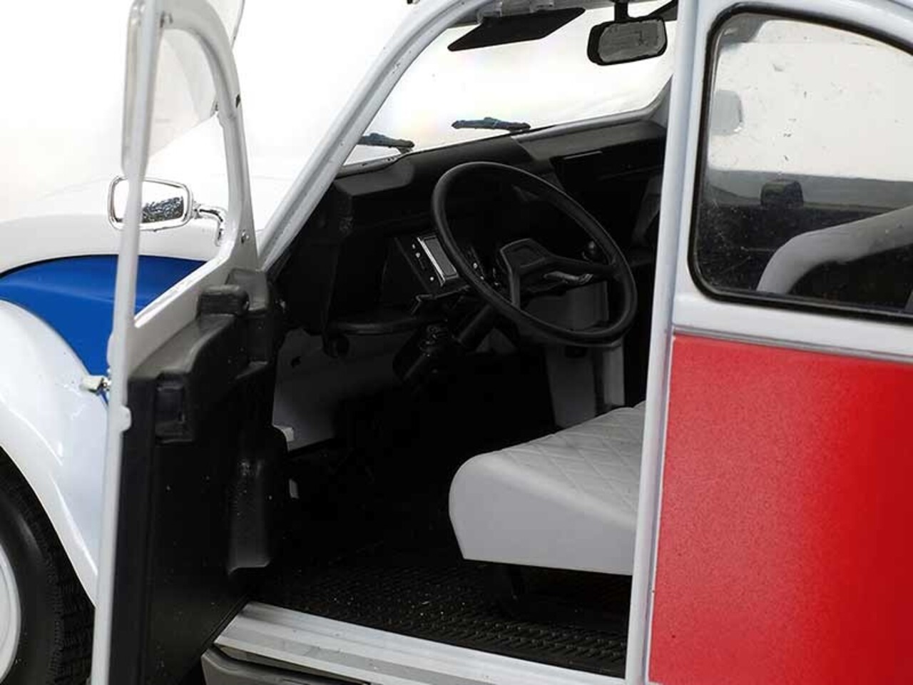 Citroen Citroën 2CV Cocorico 1986 - 1:12 - Z Models Citroen Citroën 2CV Cocorico 1986 - 1:12 - Z Models