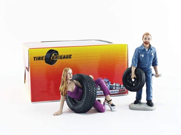 Tire Brigade Set #3 Val & Gery - 1:18 - Motorhead Miniatures