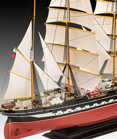 Russian Barque Kruzenshtern - 1:200 - Revell
