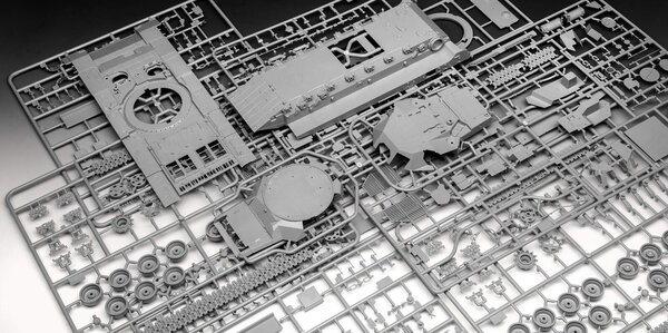 Russian Main Battle Tank T-14 Armata - 1:35 - Revell