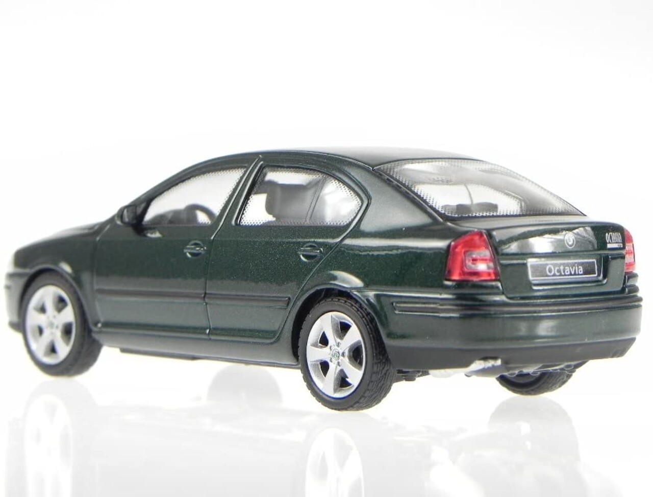 Skoda Skoda Octavia 2004 - 1:43 - Abrex