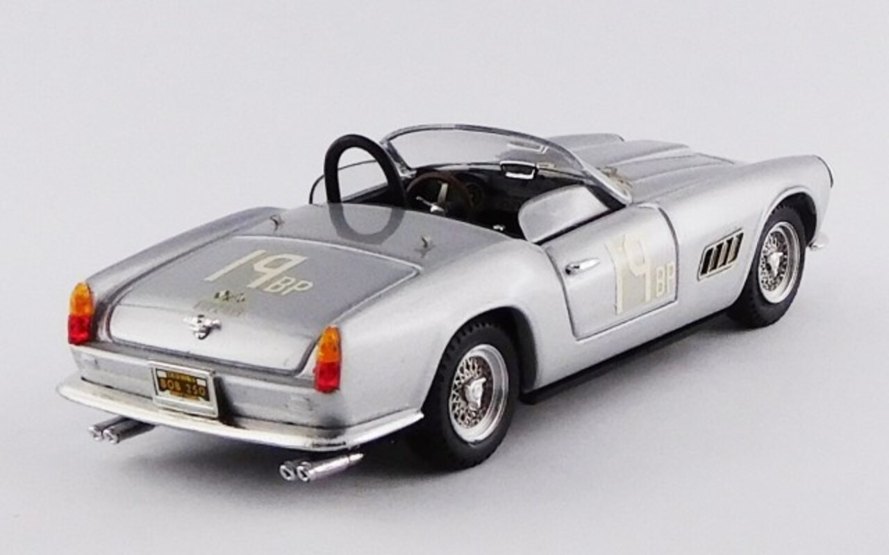 Ferrari Ferrari 250 California Spider #19 Cumberland (UK) 1960 - 1:43 - Art Model