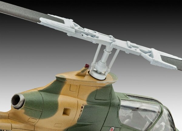 Bell AH-1G Cobra - 1:100 - Revell