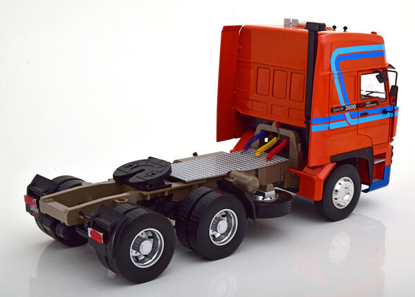 Daf DAF 3600 Space Cab - 1:18 - Road Kings