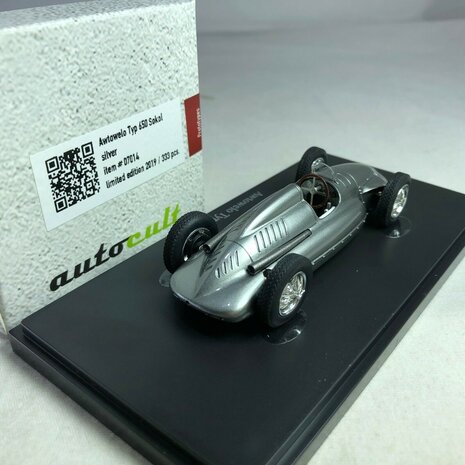 Awtowelo Awtowelo Type 650 Sokol Russia 1952 - 1:43 - Autocult