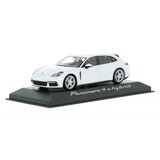 Porsche Porsche Panamera 4 e-hybrid - 1:43 - Minichamps Porsche Porsche Panamera 4 e-hybrid - 1:43 - Minichamps