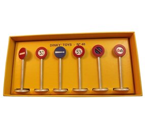 Dinky Toys (Editions Atlas) Panneaux de Signalisation - 1:43 - Atlas Dinky Toys (Editions Atlas) Panneaux de Signalisation - 1:43 - Atlas