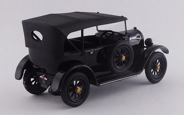 Fiat Fiat 501 Cabriolet Closed La Saetta Del Re ( The Car of the King) 1919  - 1:43 - Rio