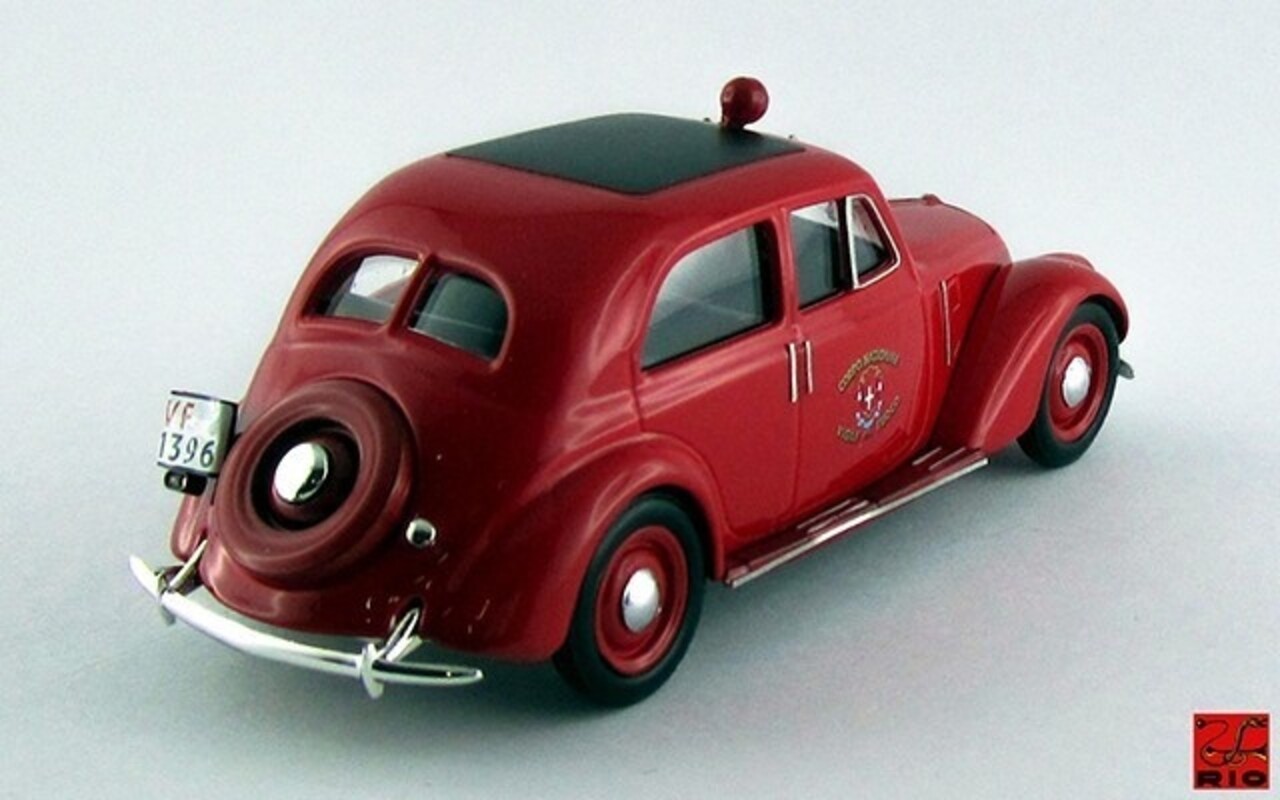 Fiat Fiat 1500 6C Fire Department 1948 - 1:43 - Rio Fiat Fiat 1500 6C Fire Department 1948 - 1:43 - Rio