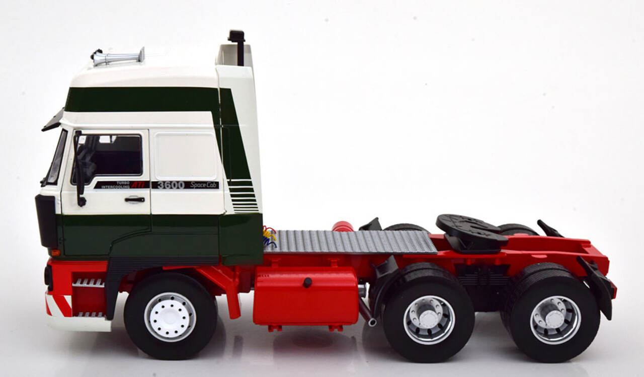 Daf DAF 3600 Space Cab (+ Stobart decals) - 1:18 - Road Kings Daf DAF 3600 Space Cab (+ Stobart decals) - 1:18 - Road Kings
