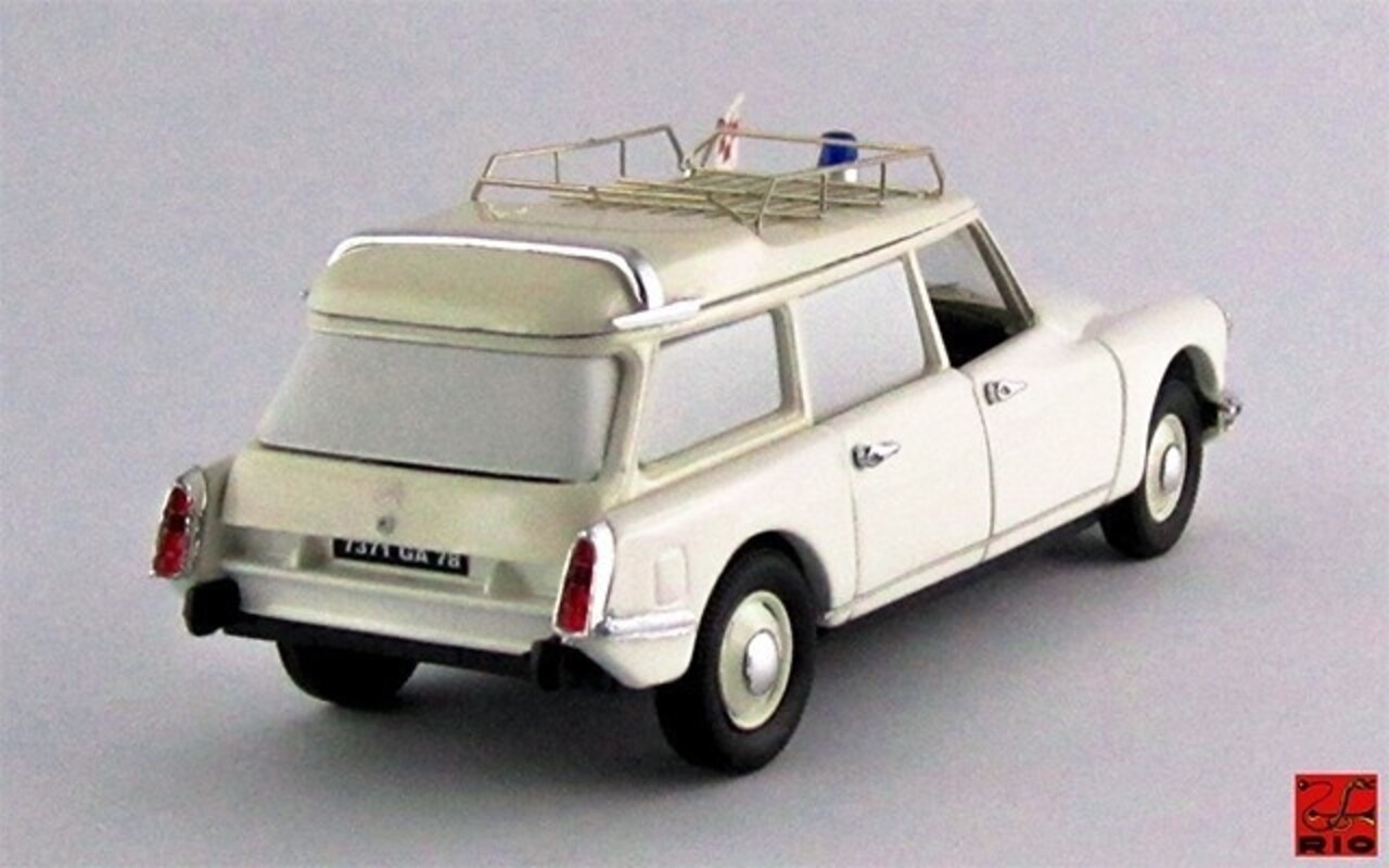 Citroen Citroen ID 19 Break French Ambulance 1959 (TV Series Film L'Amante) - 1:43 - Rio